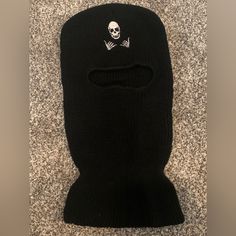 One Hole Black Skimask/ Balaclava. Never Worn. Bathing Suit Ski Mask, Black Full Face Balaclava, Black Winter Skiing Balaclava, Black Ski Mask, Black Balaclava For Outdoor, One Size Fits Most, Ski Mask, Face Masks, Face Mask, Skiing