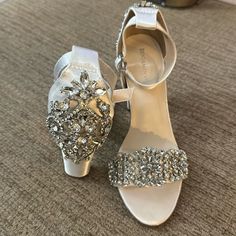 Absolutely Gorgeous Wedding Bridal Shoes-Daughter Chose To Wear Some Lower Heel Shoes But Used This For Her Bridal Accessory Photos-Never Been Worn And They Are Beautiful. Paid $165 On Etsy-Hoping Someone Else Can Enjoy Them Too-Make Beautiful Pics With Bridal Perfume And Wedding Ring. Photographer Was Awe. Bridal Perfume, Pewter Dress, Silver Ankle Strap Heels, Peach Shoes, Gold Ankle Strap Heels, Pewter Heels, Gold Kitten Heels, Big Diamond Engagement Rings, Silver Glitter Heels