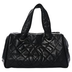 Chanel 2006 Quilted Caviar CC Kelly Top Handle Boston Small Satchel Tote Bag Year: 2006 {Vintage 18 Year} Silver hardware Stitched CC Logo at front Dual top handles Zip closure at top Black leather lining Three interior pockets Protective feet at base 7.5" Height x 12" Width x 6.25" Depth Handle Drop: 5" Made in Italy Vampire Core, Satchel Tote Bag, Satchel Tote, Cc Logo, Silver Hardware, Chanel Bag, Top Handle, Dream Closet, Satchel