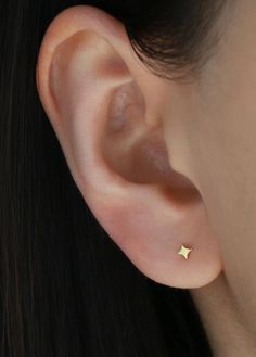 Dainty Star Shaped Single Cartilage Earring, Dainty Star-shaped Piercings As Gift, Dainty Star Charm Piercings For Gifts, Dainty Star Cartilage Earrings Gift, Tiny Star-shaped Piercings For Gift, Dainty Tiny Star Earrings, Earring Star, Star Earring, Star Burst