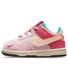 Nike Social Status x Dunk Low TD Infant/Toddler Shoes Happy Woman Day, Nike Shoes Girls, Social Status, Toddler Girl Shoes, Sports Sneakers, Toddler Life, Nike Kids