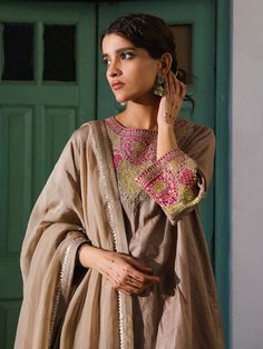 Organza Kurta Set, Organza Kurta, Kurta Set With Dupatta, Fashion Cycle, Kurta Sharara Set, Kurta Sharara, Tiered Dresses, Hemp Clothing, Pattern Inspiration