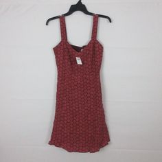 Gap Size 2 Women's Dress Sleeveless Cottage Core Tiny Print Mini Dress. New! Condition: New! ~Please See Photos For Measurements & Visual Description. Ship Same Or Next Day! Casual Spaghetti Strap Dress By Gap, Gap Sundress For Summer, Gap Summer Sundress, Gap Summer Mini Dress, Fitted Sleeveless Casual Sundress, Fitted Red Sleeveless Dress For Day Out, Gap Summer V-neck Dress, Red Sleeveless Sundress For Day Out, Red Fitted Sleeveless Sundress