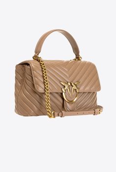 Classic Love Bag Puff in quilted nappa leather with chevron pattern. The fastening is embellished with the iconic metal Love Birds Diamond Cut buckle. The accessory boasts a microsuede-lined interior, complete with a zipped centre divider pocket and slip pocket. The shoulder strap combines the classic round metal chain with a practical, adjustable nappa leather pad. Luxury Quilted Gold Bag, Luxury Gold Quilted Bag, Gold Quilted Top Handle Bag, Gold Quilted Leather Shoulder Bag, Designer Quilted Gold Shoulder Bag, Designer Quilted Gold Bags, Designer Gold Quilted Shoulder Bag, Chic Gold Quilted Bag, Classic Love