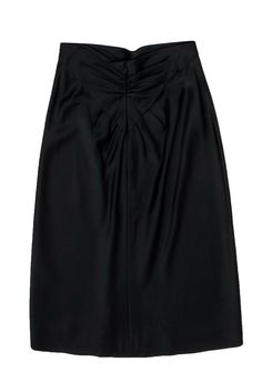 Add some sleek and chic style to your closet with this Alberta Ferretti skirt! Made with soft satin in a trendy maxi silhouette, this beauty is perfect for dressing up or down! Style with pumps and a sparkly blouse for your next cocktail party or keep it cool and casual with a graphic tee and chunky sneakers. No matter how you choose to rock this skirt, you're sure to stun! Size 6 Shell: 73% Rayon, 24% Wool, 3% Other Fibers Lining: 60% Acetate, 40% Rayon Made in Italy Concealed back zipper Lined Black Satin Maxi Skirt, Sparkly Blouse, Satin Maxi Skirt, Keep It Cool, Satin Maxi, Alberta Ferretti, Chunky Sneakers, Black Satin, Cocktail Party