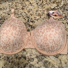 Vanity Fair Full Figure Bra Brand New Full Figure Bra, 36dd Bra, Vanity Fair Bras, Convertible Bra, Minimiser Bra, Nude Bra, Bra Brands, White Bras, Free Sport