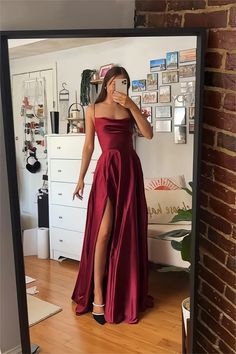 White Prom Dress Long, Prom Dress With Split, Prom Dress Inspo, Dress With Split, Prom Dress Inspiration, Cute Prom Dresses, Red Prom, Vestidos Prom, Grad Dresses