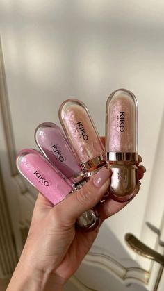 Kiko Lip Gloss, Gloss Kiko, Makeup Collection Goals, Makeup Package, Fall Makeup Looks, Gloss Labial, Fancy Makeup, Kiko Milano, Gloss Lipstick