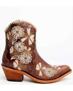 Western Boots With Floral Print For Fall, Western Boots With Zipper Closure For Spring, Fall Floral Embroidered Snip Toe Boots, Fall Floral Embroidery Snip Toe Boots, Brown Floral Print Boots For Fall, Embroidered Leather Boots For Fall, Fall Embroidered Leather Boots, Country Vibes, Rodeo Time