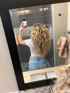 Blonde curly hair 
Curly haircut 
Blonde Died Blonde Curly Hair, Long Blond Curly Haircut, Blonde Curly Medium Length Hair, Medium Blonde Curly Hair, Curly Hair With Extensions, Blond Curly Hair Girl, Blonde Permed Hair, Curly Blonde Hair Girl, White Girl Curly Hair