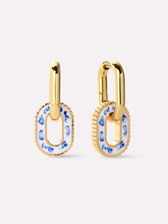 Your favorite double hoop earrings like never before. These unique hoops are dipped in 14k gold with beautiful marble blue enamel detailing and two different patterned rings for an elevated finishing touch. Perfect for adding something fun to your stack, we’d recommend pairing these bold hoops with our Wrenley ring for a match-made in marble blue. • Dipped in 14k gold • Marble blue enamel detailing • Two textured hoops for uniqueness Marble Blue, Preppy Jewelry, Double Hoop Earrings, Jewelry Accessories Ideas, Dope Jewelry, Classy Jewelry, Jewelry Essentials, Stacked Jewelry, Birthday List