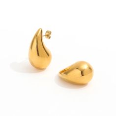 The Jocelyn Earrings feature a stunning large teardrop shape that beautifully accentuates your unique sense of fashion. Big Bubble, Big Bubbles, Statement Hoop Earrings, Leaf Earrings, Boho Earrings, Women's Earrings, Gold Earrings, Silver Plate, Silver Gold