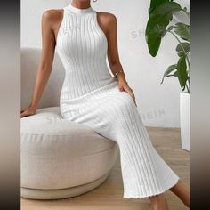 White Mock Neck, Body Con, Sweater Dress. Snug Fit. Never Worn. Is Not As Long As Pictured (Typical Shein). Sits Closer To The Knees. Tank Sweater, Chic Dress Classy, Sleeveless Sweater Dress, Shein Dress, Sweater Dresses, Chic Sweaters, Tank Top Dress, Sweater Dress Women, Women Sweater