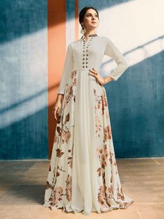 Indian Dress Patterns, Gaun Fashion, Mode Abaya, Indian Gowns Dresses, Indian Gowns, Designer Outfits, Indian Dress, Jennifer Winget, Silk Gown