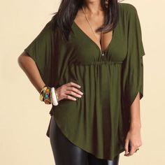 Plus Size Sexy Femmes V Neck Summer Vrac Blouse Manches Batwing Shirt Tops Casual Solid V-neck Beach Blouse, Solid V-neck Blouse For Beach, Casual V-neck Blouse For Night Out, Solid V-neck Blouse For The Beach, Summer V-neck Blouse For Night Out, Green Batwing Sleeve Blouse, Green V-neck Top For Night Out, Solid Color Short Sleeve Club Top, Chic V-neck Vacation Tops