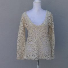 Anthropologie Solitaire Women's Lace Long Sleeve Cream Bohemian Top New Feminine Bohemian Cream Floral Design Lace Long Sleeve V-Neck Top Size Label Is Missing--I Put As A Med--Check Measurements Before Purchasing 16.5" Pit To Pit 23" Neckline To Hem 22" Sleeve Length Fabric: Label Is Missing--I Would Say Cotton And No Stretch Condition: New With Tag Item# Weight: California Style Clothing New With Tags Fast Shipping Coachella Style Clothing Check Out My Closet To Find More Great California Styl Coachella Style, Bohemian Top, Boxy Sweater, Coachella Fashion, Bohemian Tops, Lace Long Sleeve, Favorite Daughter, Size Label, California Style