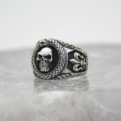 Skull Unique Jewelry, 925 Sterling Silver Ring, Casual Silver Ring, Handmade Ring, Vintage Silver Ring, Biker Style Ring, Best Gift ✦ Details ✦ * Material: 925 Sterling Silver * Weight: 10,00 grams * Sides oxidized * Stamp: 925 * Available sizes; 5 US to 16 US. Contact me if you need any other size! ✦ Shipping ✦ * Processing time: 1-3 business days. * This item ships from my Turkish workshop in Istanbul. * Add your phone number in address box for a smoother delivery. That makes courier personnel Vintage Silver Ring, Eagle Ring, Casual Rings, Vintage Silver Rings, Biker Style, 925 Jewelry, Ring Vintage, Ring Handmade, Cleaning Jewelry