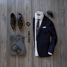 Combinación Fall Business Casual Outfits, Mens Suit Style, Business Casual Fall, Monk Shoes, Bar Shirt, Fall Outfit Inspiration, Casual Fall Outfit, Big Men Fashion, Men Fashion Show