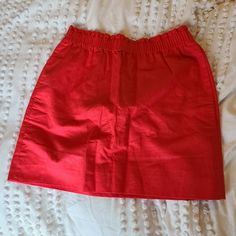 Fun Tomato Red Color Linen/Cotton Blend Jcrew 17.25 Inches From Top To Hem Elastic Waist Size 4 Tomato Red Color, Waist Size, Linen Blend, Red Color, Elastic Waist, J Crew, Womens Skirt, Cotton Blend, Size 4