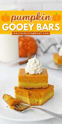 What your Thanksgiving dinner party needs! Filled with cream cheese goodness and warm spices, this pumpkin idea featuring ooey gooey bars is delicious. Save this pumpkin bar recipe for an easy Thanksgiving dessert! Gooey Pumpkin Bars, Gooey Bars, Pumpkin Cookie Recipe, Pumpkin Custard, Pumpkin Recipes Easy, Thanksgiving Desserts Easy, Pumpkin Cream Cheese, Pumpkin Pie Bars