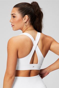 Oasis Twist Medium Impact Sports Bra Fabletics white female Activewear >> Womens >> Sports Bras >> Medium Impact regular Yoga and Studio All-Way Stretch/Moisture-Wicking/Removable Bra Cups Our most flattering, medium-impact bra Spinning Studio, Twist Medium, Spin Studio, Female Activewear, Womens Sports, Sport Bh, Photo Colour, Bra Cups, Sports Bras