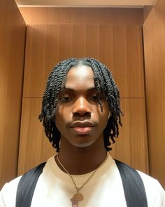 Black Guys Hairstyles Twists, Afro Hair Twists, Hair Style Men, Twist Hair Men, Two Strand Twist Hairstyles, Cornrow Braids Men, Mens Twists Hairstyles, Hair Twists Black, Dread Hairstyles For Men