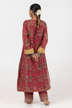 Maroon flower block printed kurta with placement embroidery and lace detailing. Paired with a plain pant with embroidered hem and olive green, mustard dupatta with maroon printed border, lace detailing and placed embroidery. - Aza Fashions Traditional Floral Print Mulmul Sets, Traditional Chanderi Sets With Floral Print, Chanderi Block Print Lawn Suit For Wedding, Traditional Chanderi Lawn Suit With Floral Print, Floral Print Chanderi Lawn Suit With Straight Kurta, Chanderi Lawn Suit With Floral Print And Straight Kurta, Traditional Salwar Kameez With Floral Print For Transitional Season, Traditional Floral Print Lawn Suit For Festive Occasions, Diwali Chanderi Lawn Suit With Floral Print