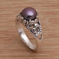 Cultured Freshwater Pearl Sterling Silver Solitaire Ring - Eden's Promise in Peacock | NOVICA Medieval Things, Jewelry Earings, Pearl Rings Vintage, Silver Pearl Ring, Pearl Rings, Wink Wink, Indie Jewelry, Rings Vintage, Purple Pearl