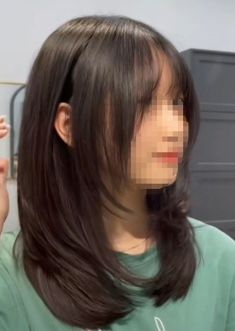 Medium Layers Shoulder Length, Fluffy Bangs Medium Hair, Square Layers Haircut, Haircut No Styling, Korean Medium Hair, Korean Hair Color, Korean Short Hair, Hair Style Korea, Hair Inspiration Long