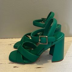 Kenneth Cole New York Nwt Size 7 M Green Lessia Sandals Square Toe 3.75” Block Heel Heels Green, Green Square, Kenneth Cole, Women's Shoes Sandals, Block Heels, Sandals Heels, Shoes Sandals, Size 7, New York