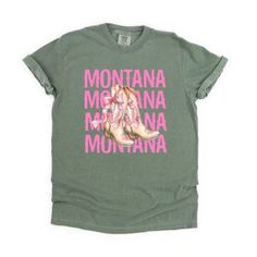 This trendy oversized unisex short sleeve graphic tee from Simply Sage Market is sure to make a great addition to any wardrobe. These tees are true to size. For a stylish oversized look, size up. Short Sleeve Montana Cowgirl, Tractor Supply, Unisex Shorts, Cowgirl Boots, Dye T Shirt, Tractor, Montana, Graphic Tee, Womens Shirts