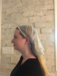 Light blue headband style veil made with floral lace and white trim. 23 in circumference, stretches. 14 in long. Lace Trim Veil, Lace Face Veil, Voile Asli, Headband Veil, Catholic Veil, Cap Veil, Blue Headband, Chapel Veil, Lace Veils