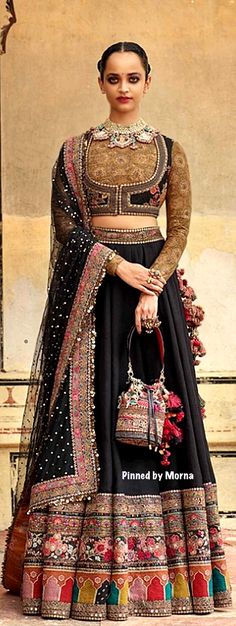 Kutch Lehenga, Sabyasachi Blouse Designs, Sabyasachi Gown, Sabyasachi Suits, Tarun Khiwal, Sabyasachi Dresses, Sabyasachi Blouse, Sabyasachi Collection, Sabyasachi Mukherjee