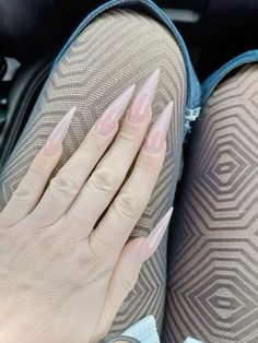 Steletoes Nails, Clear Stiletto Nails, Clothing Essentials For Women, Travel Photography Aesthetic, Fall Clothing Essentials, Pinterest Art, Soft Nails, Flower Bomb, Fall Clothing