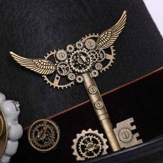 Spirit Halloween steampunk hat: Get ready to kick off the spooky season! Adorned with a skeleton hand and embellished with intricate steampunk details, this hat is the perfect accessory to add a touch of darkness and style to your Halloween costume. Steampunk fedora hat Gender: unisex Special use: Halloween, costume, cosplay... Want something else? Experience the thrill of adventure with our Steampunk aviator cap, a perfect fusion of vintage aviation style and steampunk aesthetics. Dive into our Steampunk Aviator, Goth Hat, Aviator Cap, Halloween Steampunk, Touch Of Darkness, Steampunk Hat, Steampunk Cosplay, Vintage Aviation, Skull Hand