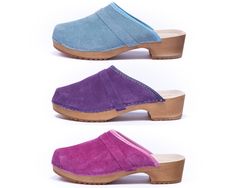 The suede leather clogs are availble in camel brown, deep brown,purple,light blue, red, pink, navy blue and light green. Our handmade wooden clogs are made in a traditional European shoemaker workshop. ~made of finest european wood and natural leather suede ~anatomicall footbed with arch support ~wooden sole covered with a thin rubber Our beautiful clogs are: ~perfect for every woman ~stylish and useful for casual wear ~perfect solution for looking both cute and comfortable ~can be use as a slip Shoemaker Workshop, Handmade Shoes Women, Sandals Low Heel, Summer Women Shoes, Clogs Women, Moccasins Women, Swedish Clogs, White Leather Sandals, Leather Sandals Handmade