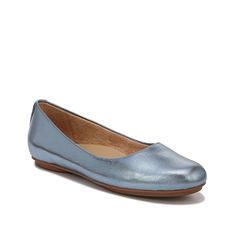 Naturalizer-Maxwell Ballet Flat The Maxwell ballet flat from Naturalizer is perfect for a 'casual and out' look. This slip-on is styled with luxe leather upper, Contour+ technology and responsive all-day cushioning. WHY You’ll Love IT: This style is from Naturalizer's True Colors collection: an inclusive spectrum of neutral tones that celebrates all women and the unique skin we're in. Available in an inclusive size range of tough-to-find sizes and widths for a custom-designed fit and feel for al Spring Leather Flats, Versatile Leather Flats For Spring, Modern Slip-on Ballet Flats For Fall, Modern Leather Ballet Flats For Fall, Leather Ballet Flats With Arch Support, Versatile Leather Flats For Everyday, Versatile Everyday Leather Flats, Leather Slip-on Ballet Flats With Arch Support, Versatile Leather Flats With Round Toe