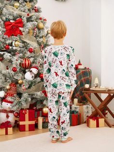 Pattern Pants, Allover Pattern, Pajamas Sets, Christmas Family, Green Tops, Family Matching, Pants Pattern, Christmas Shopping, Family Christmas