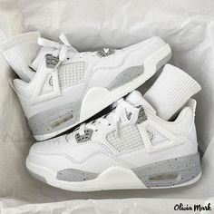 Olivia Mark - Air Cushion Retro Fashion Wear-Resistant Board Shoes For Couples Casual Sports Running Shoes Shoes For Couples, Buty Jordan, Nike Shoes Women Fashion, Jordan 4 White, Pretty Sneakers, Trendy Shoes Sneakers, Preppy Shoes, Nike Fashion Shoes, Nike Shoes Girls