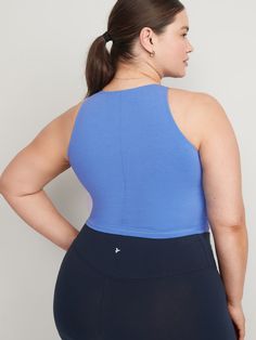 Be poised with every pose in our PowerChill yoga sports bra tank, the perfect balance between om and OMG-softness Crew neck.  Sleeveless arm openings.  Built-in shelf bra, with soft, removable cups for shaping & secure coverage.  Interior front mesh Racerback Tops With Built-in Padding And Medium Support, Sporty Training Top With Built-in Padding, Sportswear Tops With Built-in Padding, Athleisure Racerback Tops With Built-in Padding, Athleisure Tops With Racerback And Built-in Padding, Athleisure Tops With Built-in Padding And Racerback, Sports Tops With Built-in Padding And Racerback, Functional Gym Top With Built-in Padding, Functional Yoga Tops With Built-in Padding