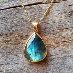 14K Gold Malachite Teardrop Pendant, Labrodite Drop Pendant, Gemstone Teardrop Pendant, 14K Designer Drop Pendant, Gold Teardrop Pendant 🌺Item Details🌺 Item Name : Teardrop Pendant ( Only Pendant) Metal : 925 Silver Size : 25MM Gemstone : Select the Variations                                                      🌊 *About Us: Natural World Jewelry* 🐚 At Natural World Jewelry, we're passionate about bringing the serene beauty of the ocean to your everyday life. Our artisanal jewelry pieces are Teardrop Pendant, Pendant Gold, Drop Pendant, Kind Words, Natural World, Artisan Jewelry, Gold Pendant, Jewelry Pieces, Jewelry Necklace Pendant