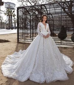 Arabic Wedding Dress Muslim, Turkish Wedding Dress, Wedding Dresses Long Sleeves, Arabic Wedding Dresses, Turkish Wedding, Sparkly Wedding Dress, Ball Wedding, Sparkly Wedding, Dress Muslim