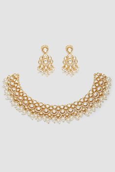 Gold Finish Kundan And Pearl Necklace Set Zevar By Geeta - Fabilicious Fashion Indian Theme, Pearl Necklace Set, Indian Wedding Wear, Kundan Necklaces, 8 Weeks, Delicate Necklace, Exquisite Jewelry, Wedding Wear, Matching Earrings