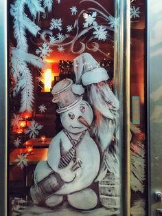 Fake Snow Window Ideas, Snow Spray, Window Paint, Xmas Window, Painted Windows, Christmas Drawings, Christmas Window Decorations, Window Decorations