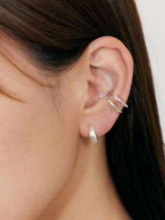 Composition : silver 925 / 1mm white stone * 3 / 2mm white stone * 3Color : silverCountry of Origin : Republic of Korea Second Line, Accessories Jewelry Earrings, White Stone, Women Accessories Jewelry, Silver 925, Jewelry Accessories, Jewelry Earrings, Composition, Women Accessories