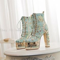 Cutie Aesthetic, Popular Boots, Dr Shoes, Cute Shoes Heels, Square Toe Heels, Fancy Shoes, Super High Heels, Stylish Boots, Design Drawings