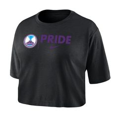 Move freely while repping your team in this Orlando Pride T-shirt. A cropped design and sweat-wicking technology give you easy comfort to help you cheer in cool comfort for 90 minutes. Nike Cropped Short Sleeve T-shirt For Sports, Nike Black Tops For Game Day, Nike Black Tops With Team Logo, Black Nike Top With Team Logo, Nike Black Top For Game Day, Nike Black T-shirt For Game Day, Moisture-wicking Cotton Cropped T-shirt For Sports, Nike Team Spirit Tops For Streetwear, Nike Tops For Team Spirit Streetwear