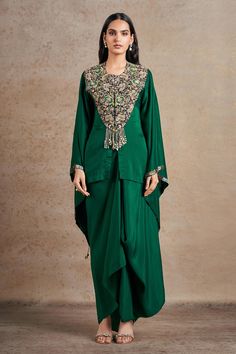 Buy Emerald Green Pure Silk Blossom Short Kaftan With Draped Skirt For Women by Stotram Online at Aza Fashions. Short Kaftan, Romantic Wedding Hair, Draped Skirt, Boutique Dress Designs, Beaded Neckline, Skirt For Women, Silk Shorts, Embroidered Shorts, Green Silk