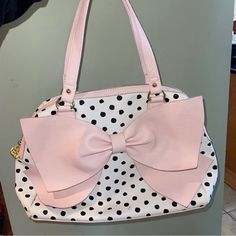 Betsey Johnson Bag New Cute White Satchel With Double Handle, Cute White Double Handle Satchel, White Cute Satchel With Detachable Strap, Cute White Satchel With Detachable Strap, Feminine White Shoulder Bag With Top Handle, White Feminine Top Handle Shoulder Bag, Feminine White Top Handle Shoulder Bag, Cute White Top Handle Bag, White Feminine Tote Shoulder Bag