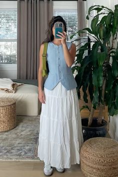 Playful Feminine Style, Fancy Skirt Outfits Classy, Vest Outfits With Skirts, Casual Teacher Outfits Summer, Aesthetic Teacher Outfit, Summer Outfits Hot Weather, Aesthetic Teacher, Modern Feminine Style, Basic Summer Outfits